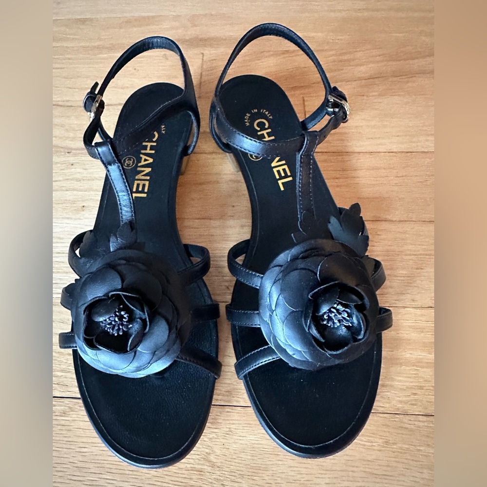 Camellia Black Leather Sandals
